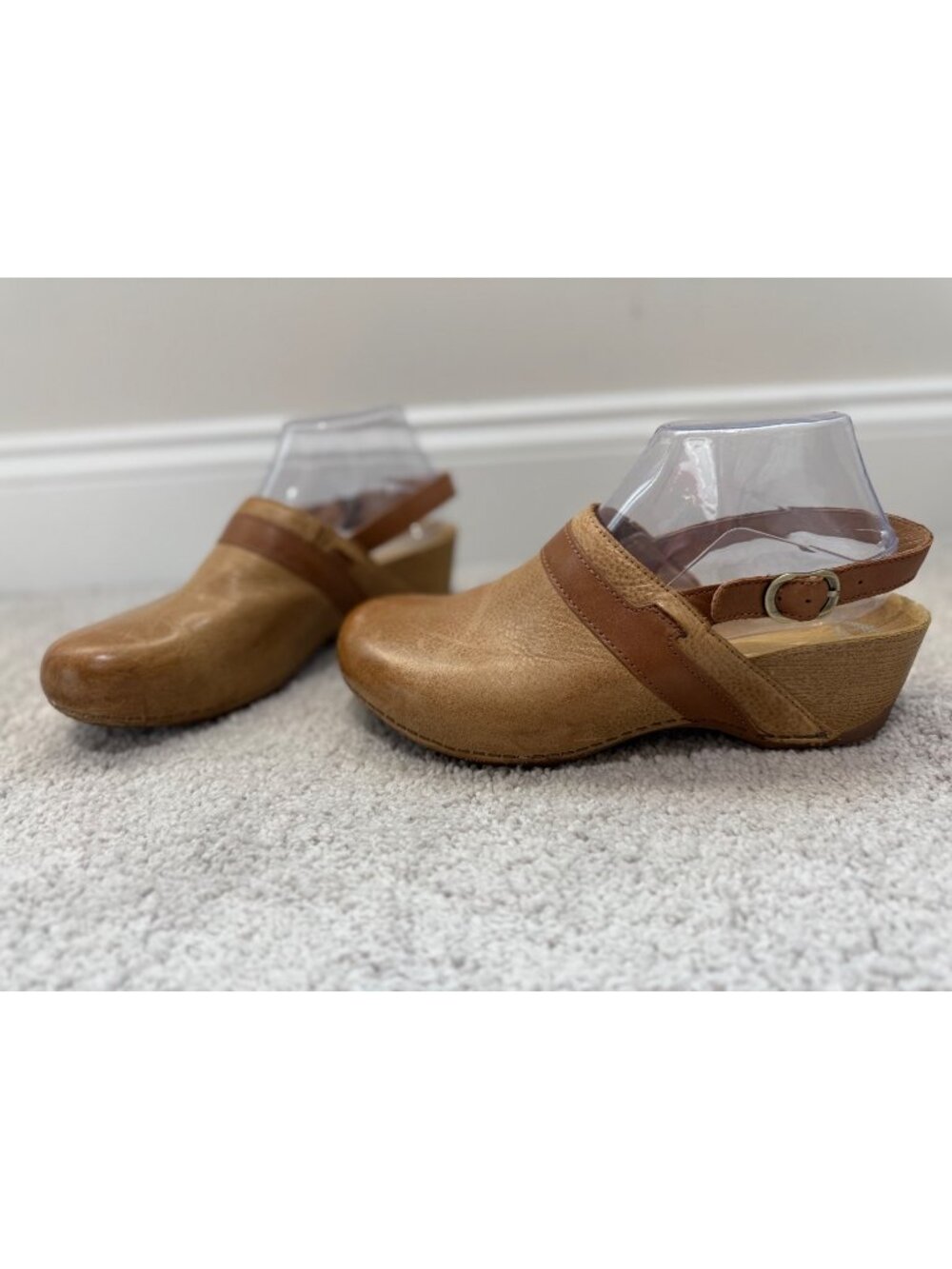 Dansko Clog Womens Size 39 / US 8.5-9  Tan Beige Tammy Shoe w/ Strap Heel